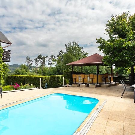 Private Summer House With Swimming Pool, Beach Bar And Pit For Football And Volleyball Hvezdonice 외부 사진
