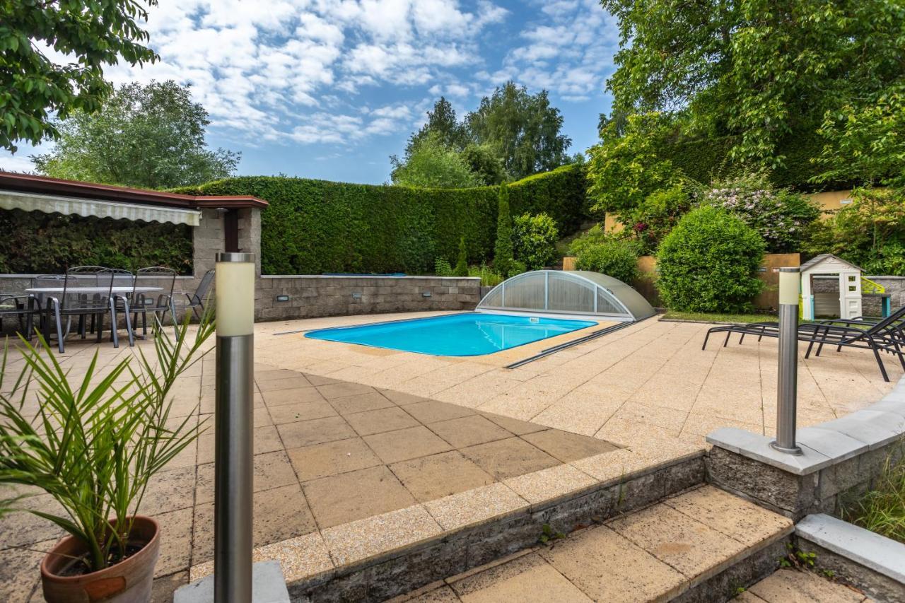 Private Summer House With Swimming Pool, Beach Bar And Pit For Football And Volleyball Hvezdonice 외부 사진